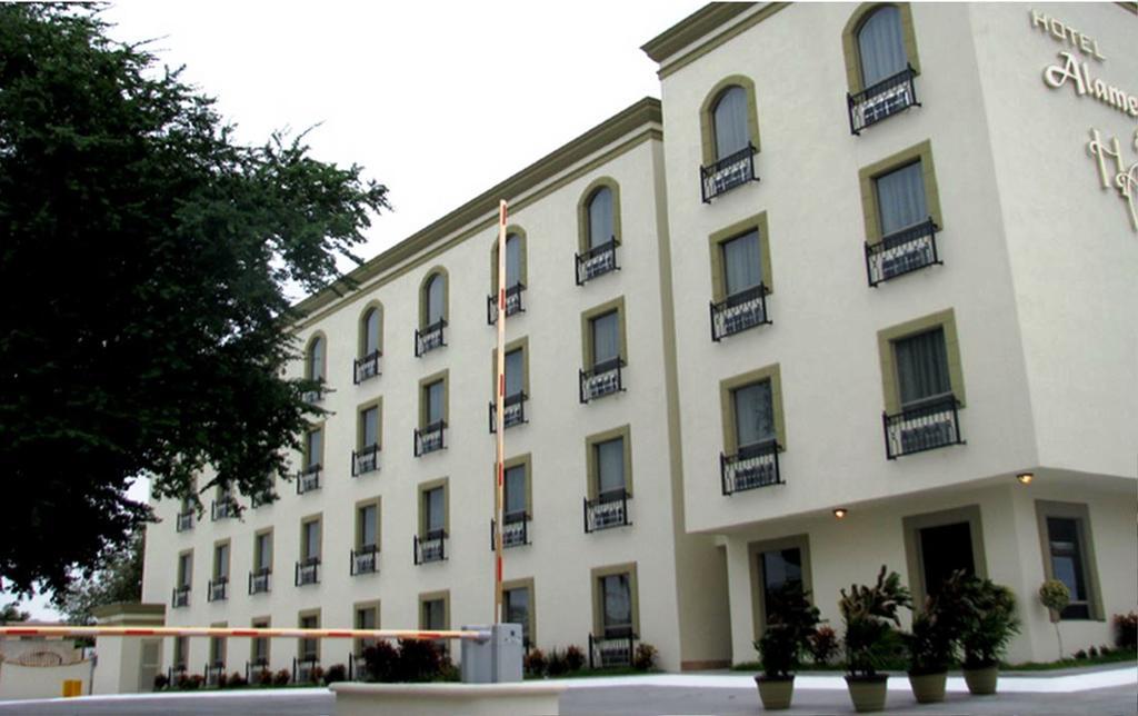 Hotel Alameda Express Matamoros  Zewnętrze zdjęcie