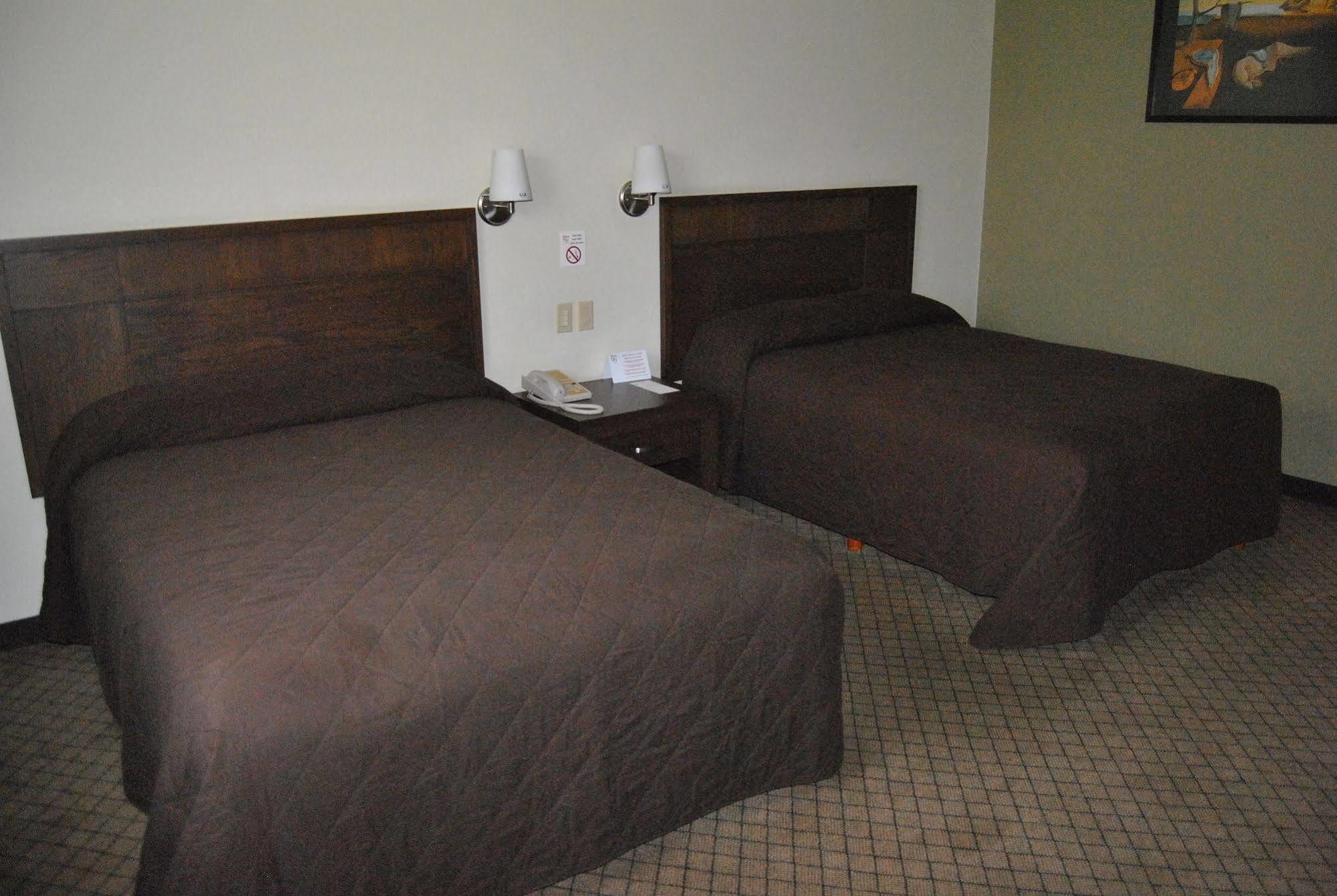 Hotel Alameda Express Matamoros  Zewnętrze zdjęcie
